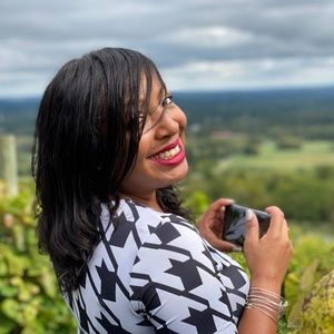 Meet your Posher, Cherietta